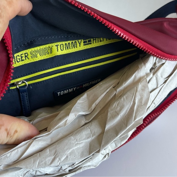 Tommy Hilfiger Sport Cross-body Over The Shoulder 3-in-1 Pack NWT MSRP 79.00 - Picture 11 of 11